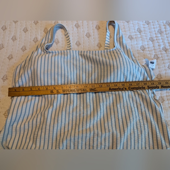 Striped blue and white one piece swimsuit old navy 3x - Picture 3 of 8